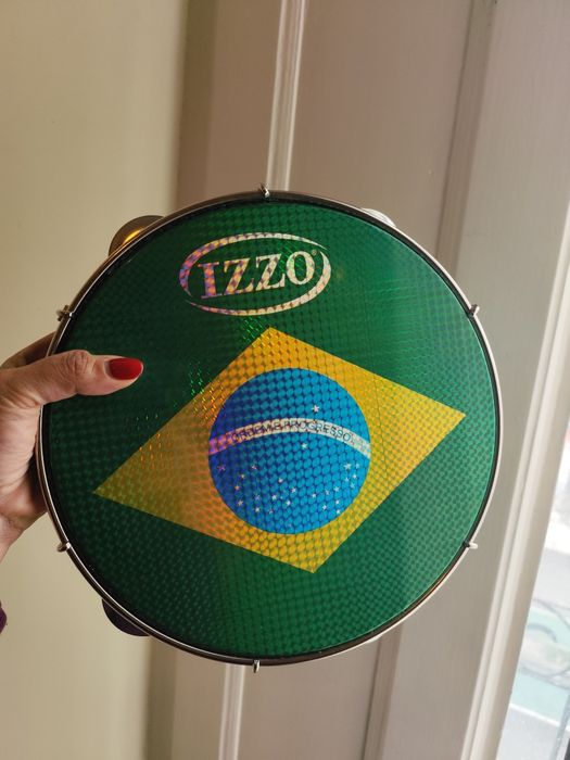 Pandeiro IZZO 10" em ABS amarelo com pele.