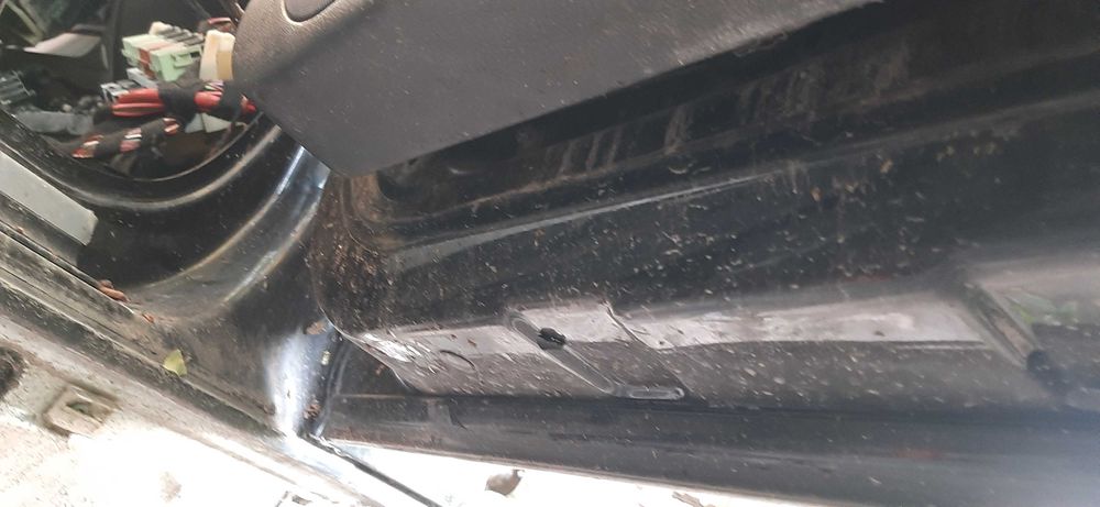 Двері праві голі BMW e46 купк