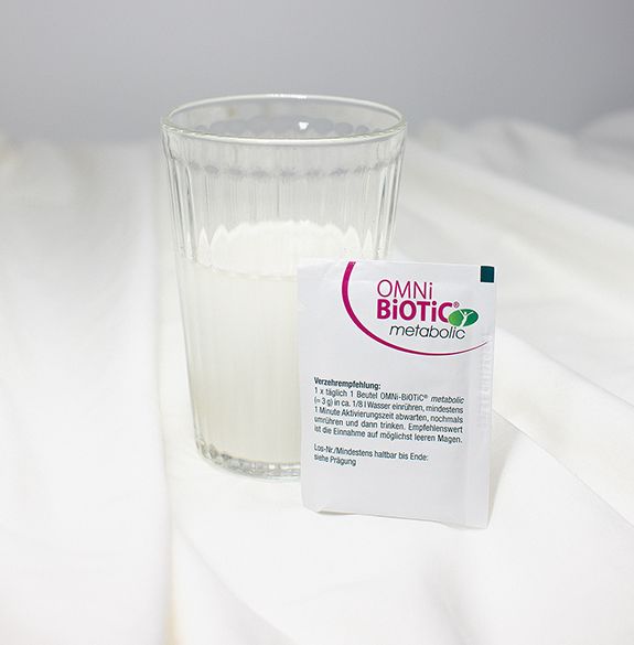 omni-biotic metabolic - wsparcie metabolizmu, przebadany probiotyk