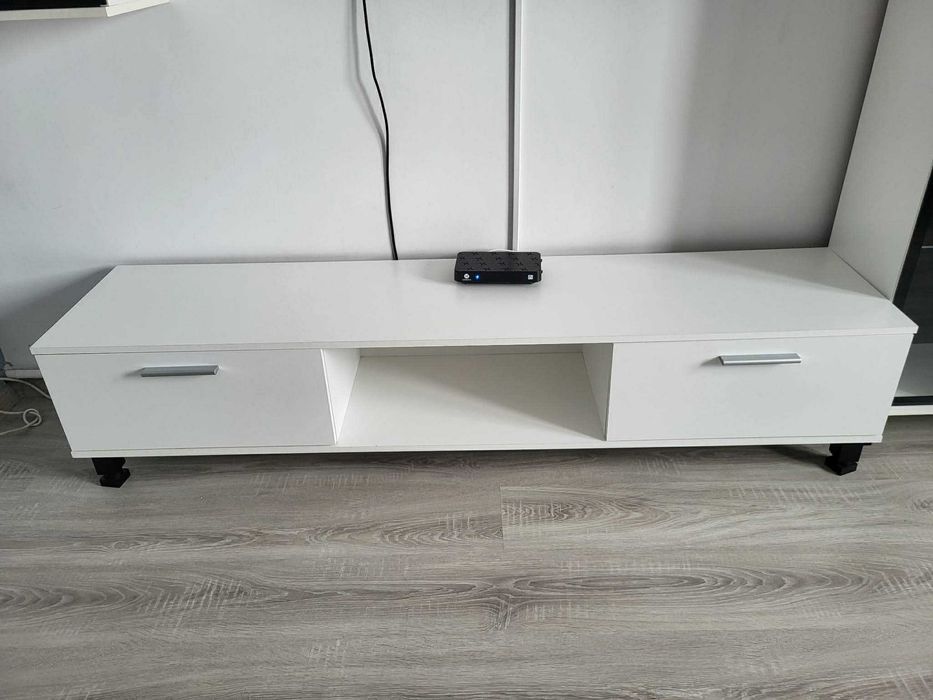 Meblościanka Salsa biała Używana Stan Idealny