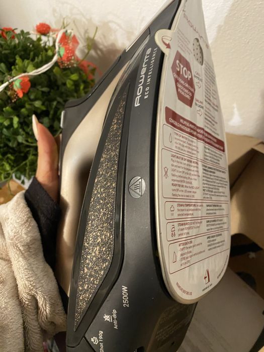 Ferro de passar na garantia ROWENTA ECO INTELLIGENCE