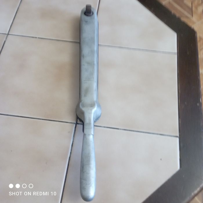 Продам ключ денамометр