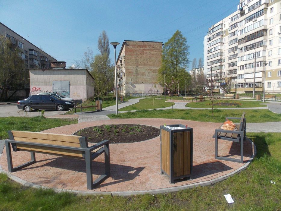 Продам 1-к. квартиру (гостинка) центр Броварів, Незалежності