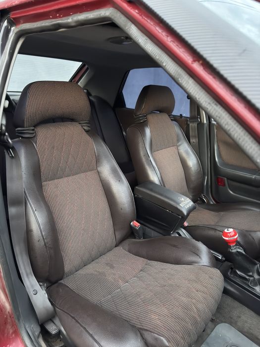 Mazda 323 bg f 1.8
