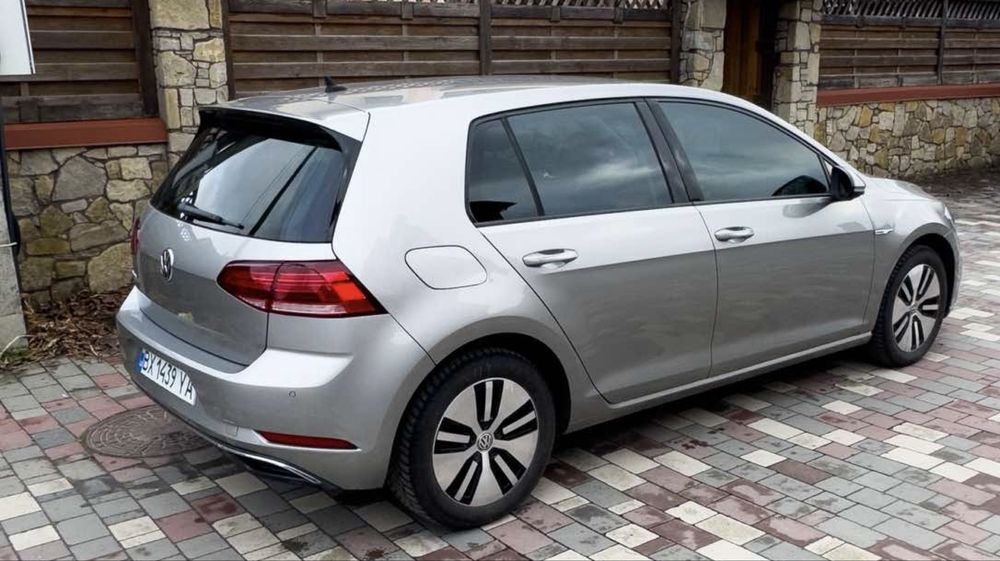 Продам автомобіль е гольф