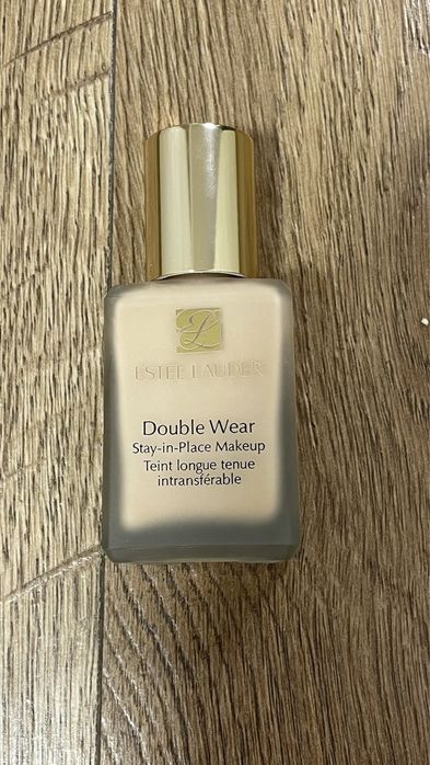 Тональний крем Estée Lauder 2w1