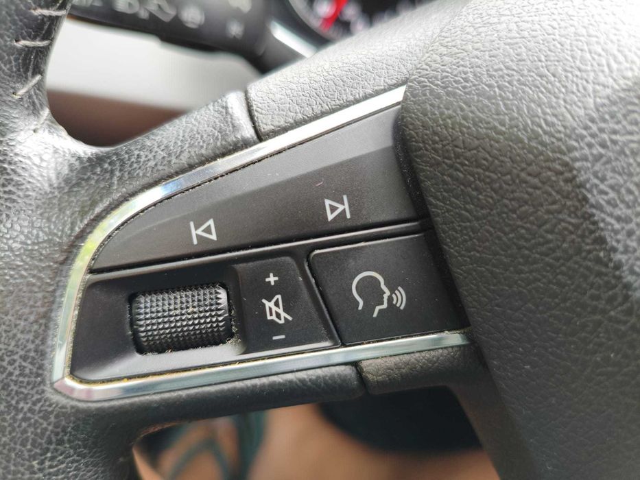 SEAT Ibiza V Preto | 2019 | 84,500 Kms | 1.0 Gasolina