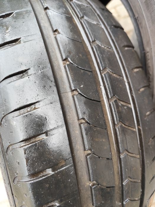 Pneus 195/60r16 Goodyear EfficientGrip ocasião