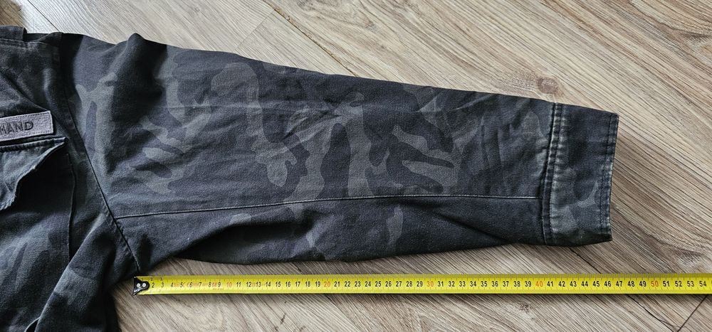 Jack & Jones męska kurtka moro militarna rozmiar L chowany kaptur