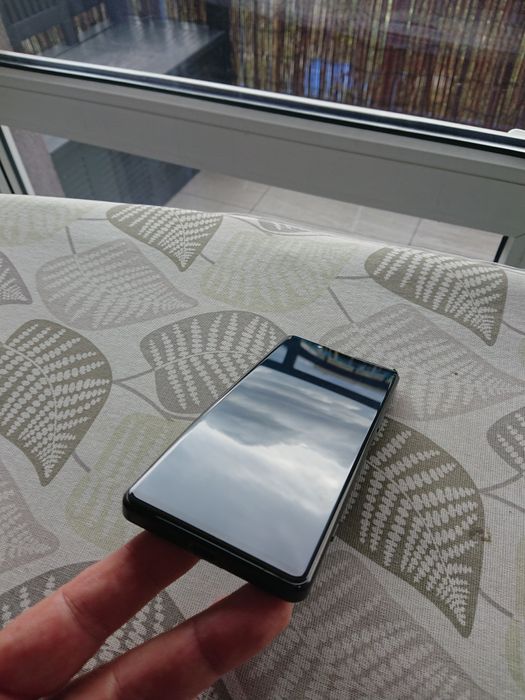 Uszkodzona Xperia 5 IV na czesci