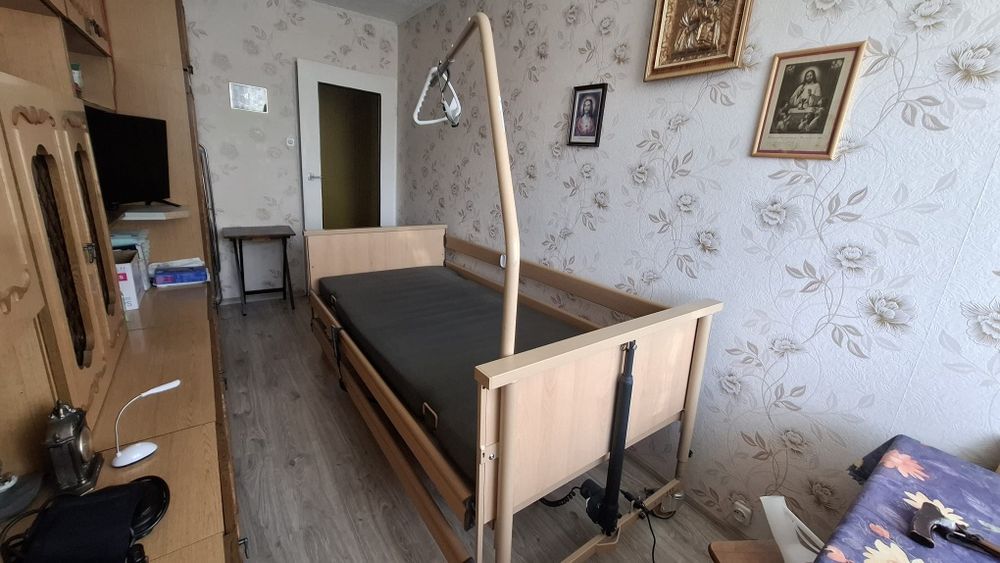 Łóżko rehabilitacyjne elektryczne