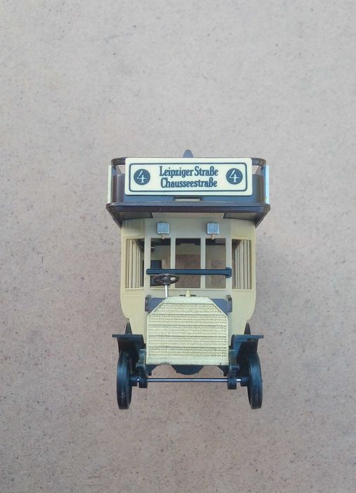 Модель автобуса Daimler 1911 Veb Plastspielwaren Berlin 1:43