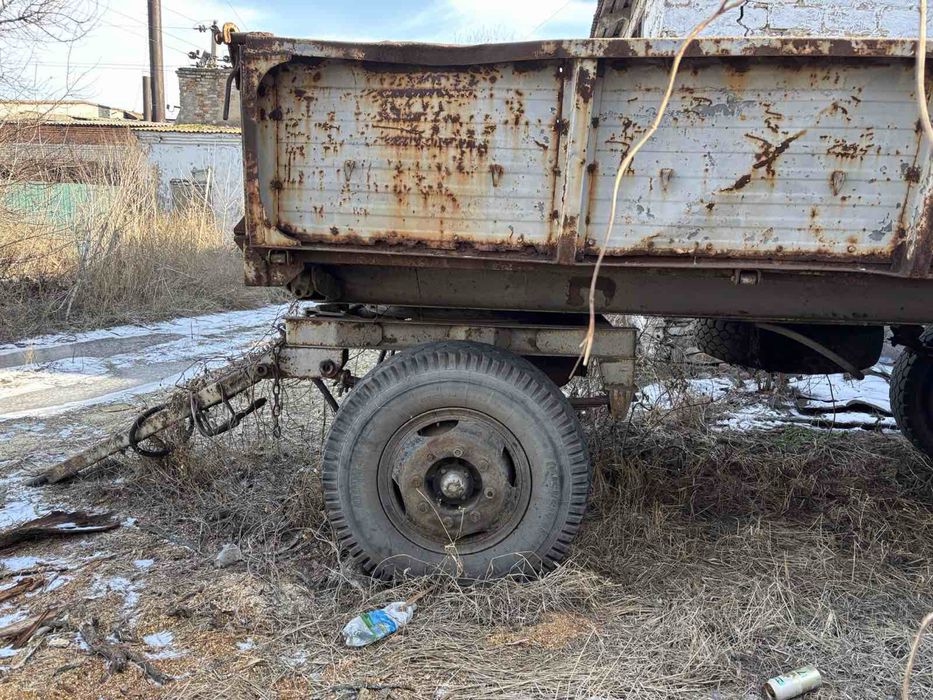 Причеп вантажний