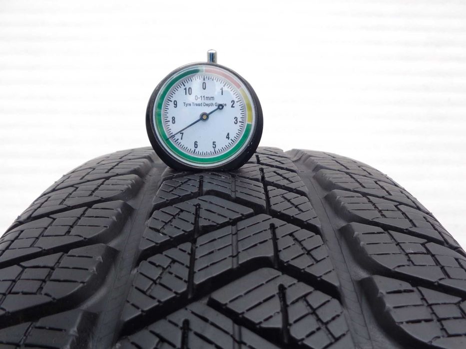 OPONY ZIMOWE 215/65/17 PIRELLI Winter Scorpion 215/65R17 2022r