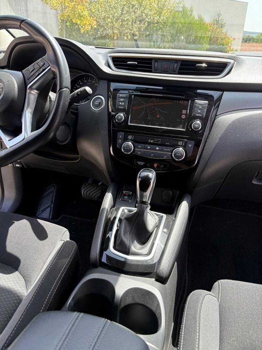 Nissan Qashqai 1.3 DIG-T N-GO LED Xtronic