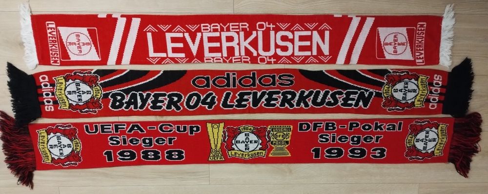 Szalik dziane Bayer Leverkusen
