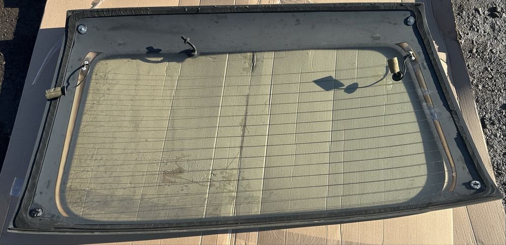 Скло багажника двері 3/5-ї задньої (ляди) Nissan X-Trail T30