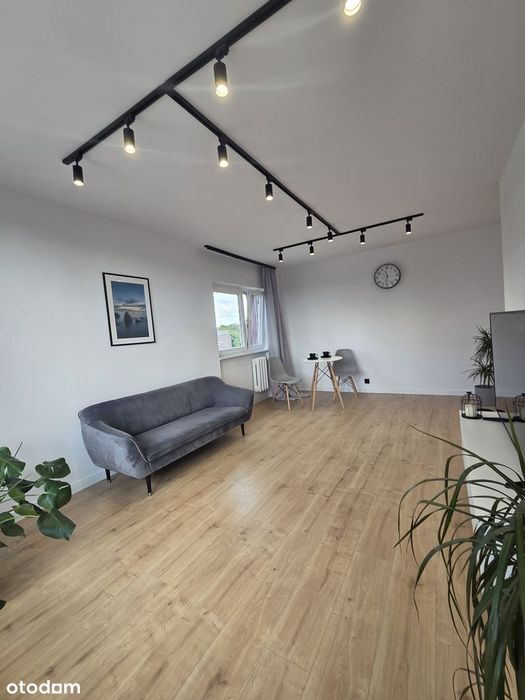 3 pokoje z balkonem | oddzielna kuchnia | Jagiellońska | po remoncie