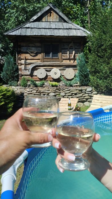 Здається файна хата...