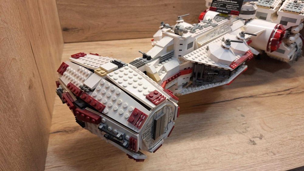 LEGO 10019 Star Wars - Rebel Blockade Runner