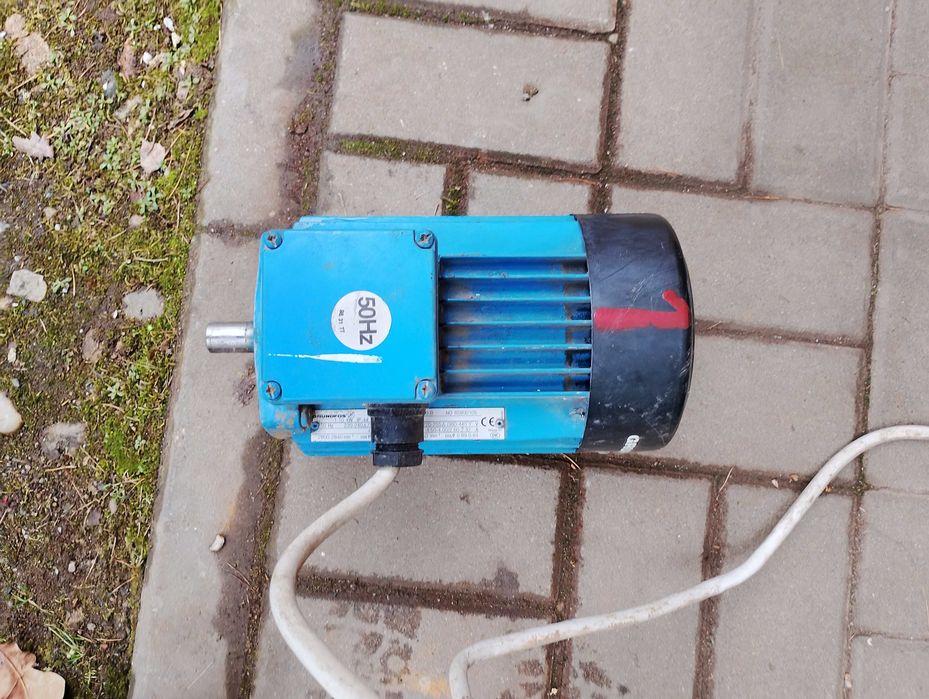 Silnik elektryczny 3-fazowy 2 sztuki