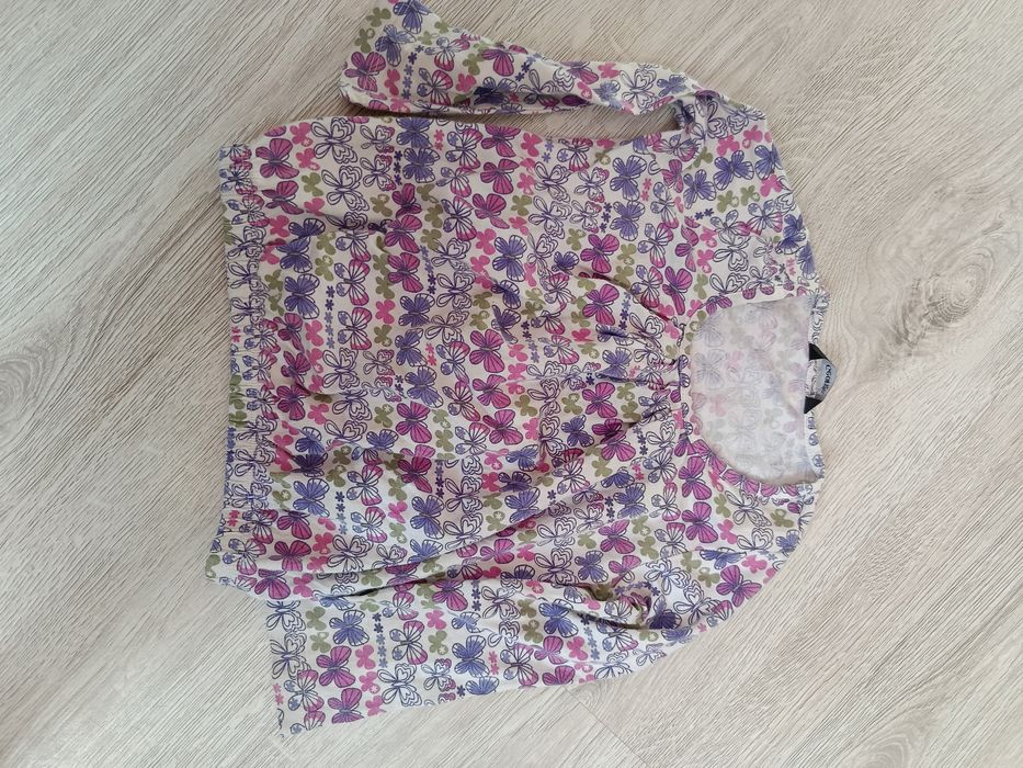 Bluzka-sweter 92.