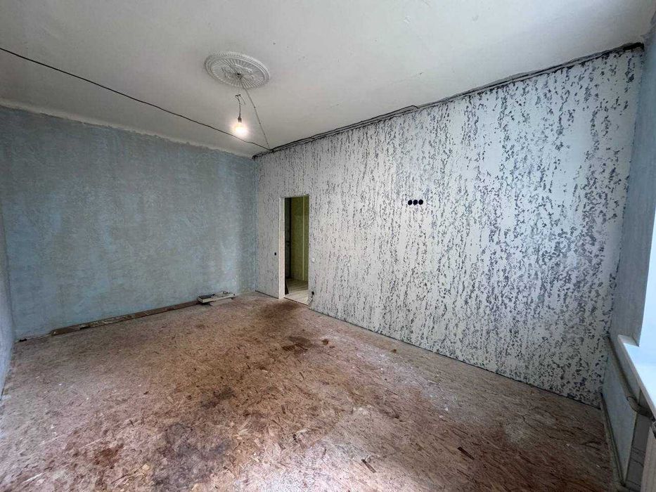 Продаж 1-к квартири, вул. Велика Китаївська, 108, метро Деміївська