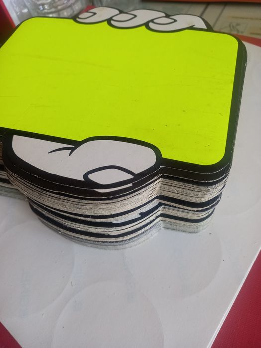 Cartão fluorescente para preços e promoções