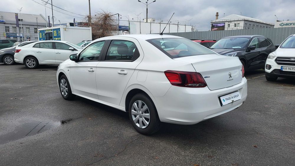 Авто Peugeot 301 2021