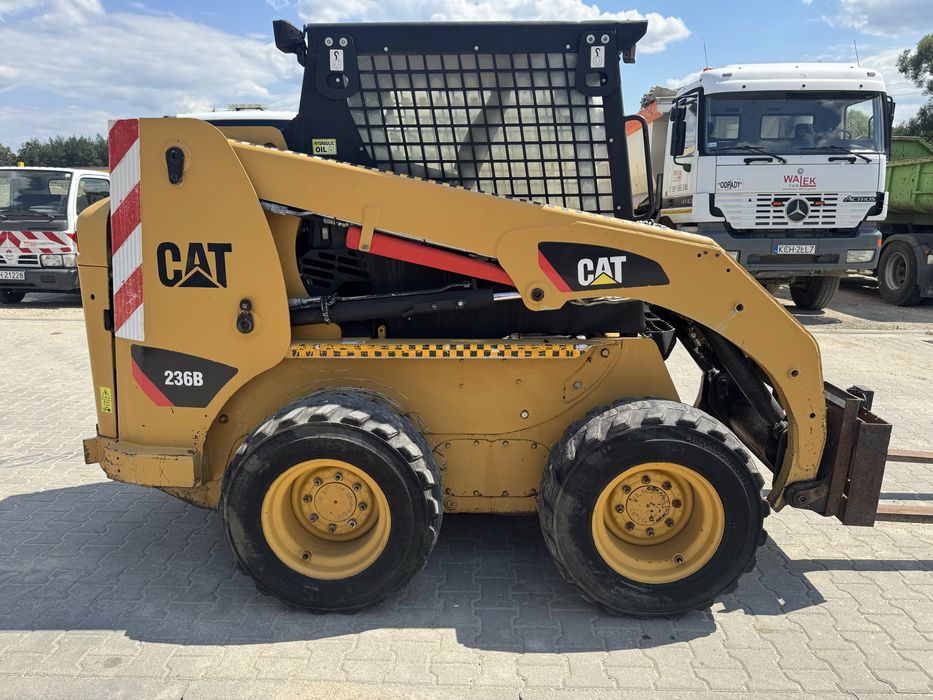 Ładowarka Cat 236 b bobcat