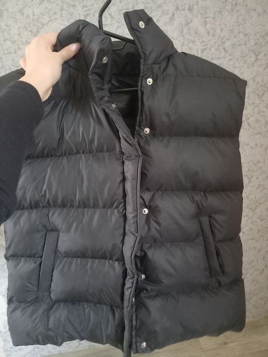 Продам жилетку жіночу