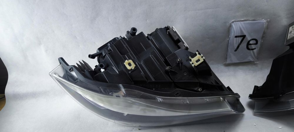 bmw e90 e91 lci lift xenon skretny lewy prawy reflektor 7202589 7202590