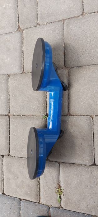 Antena satelitarna ( turystyczna ) Kamper, ciężarówka na przyssawkę.