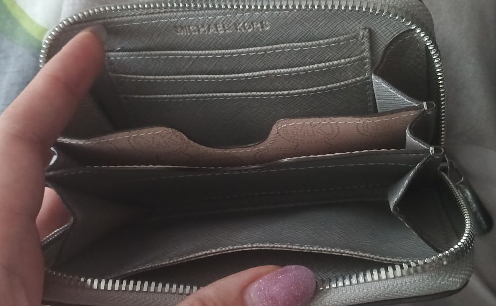 Жіночий гаманець Michael Kors