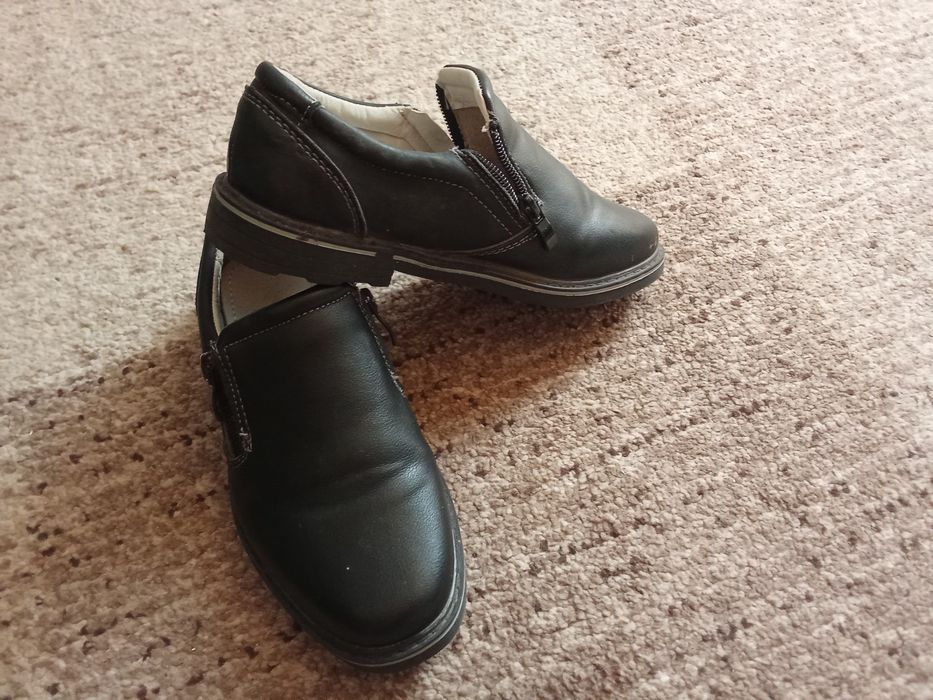 Туфлі нові , розмір 33