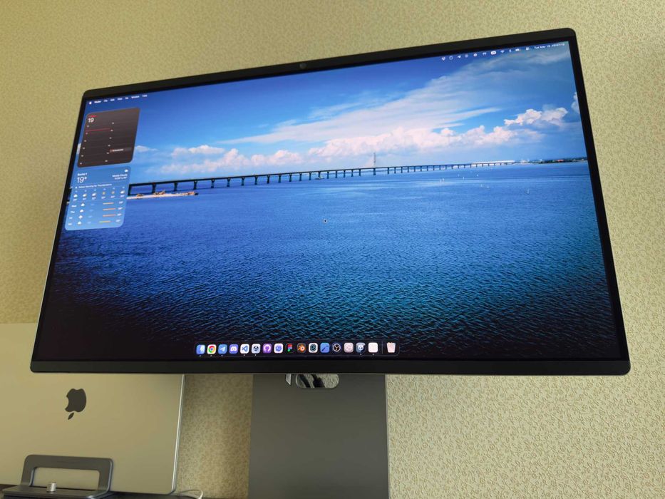 Монітор 32" Samsung Smart M9 OLED (LS32FM902SIXUA)