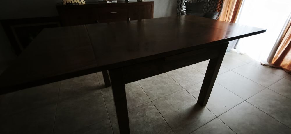Mesa de jantar extensível
