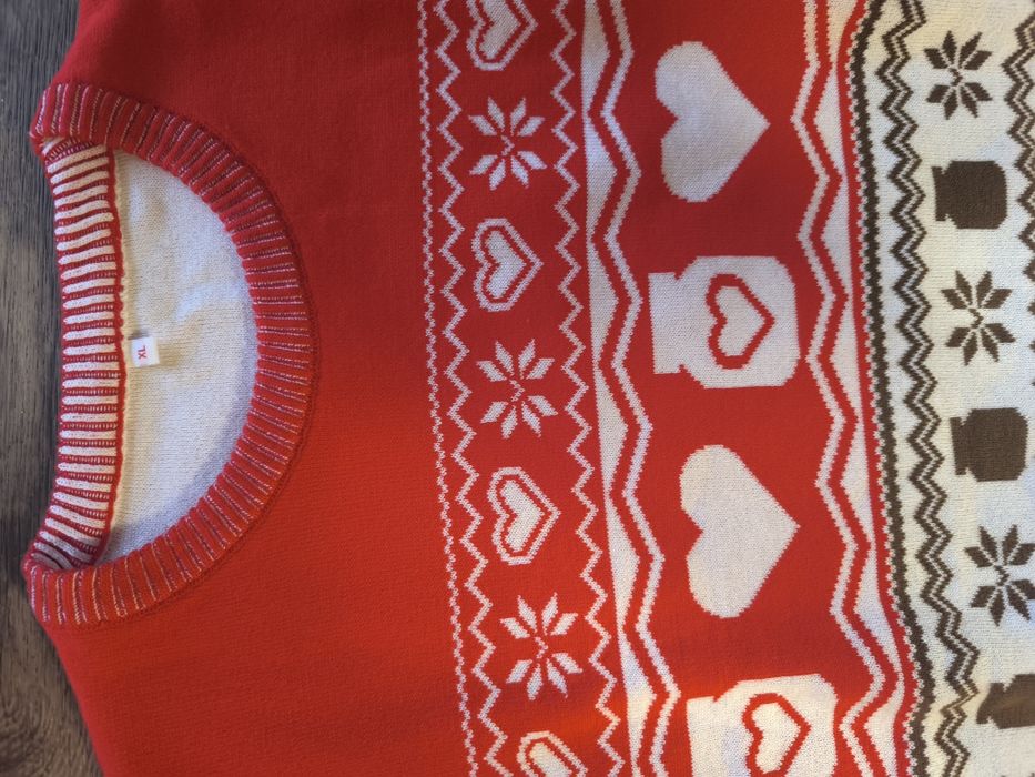 Sweterek świąteczny nutela