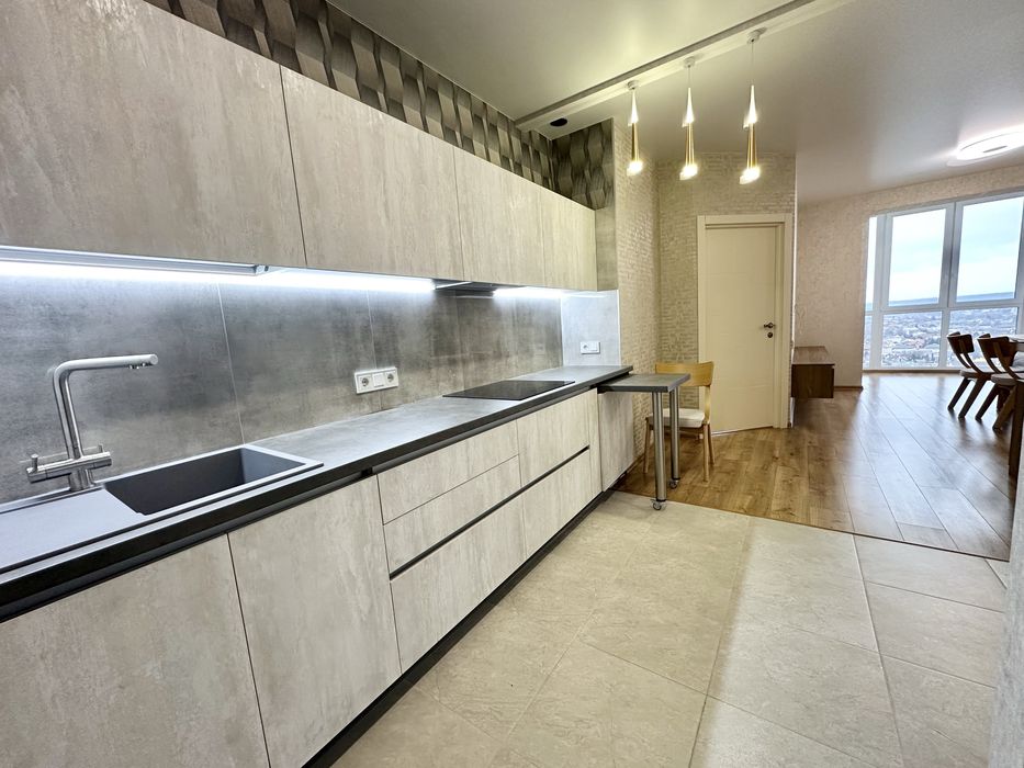 Продаж 2-кімнатної кв ремонт 2025 у новобудові