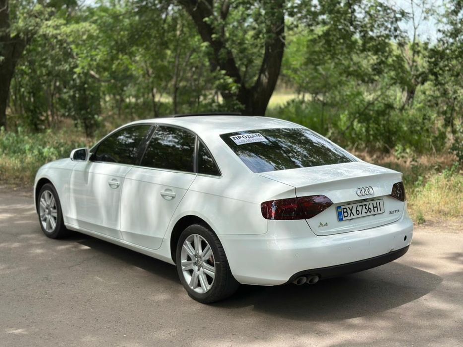Продам свой автомобиль AUDI A4 B8
