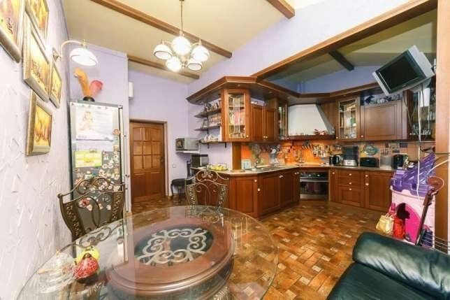 WOW Хостел Киев Дешево Месяц 1500 грн. Неделя 400 грн. Сутки 100 грн.