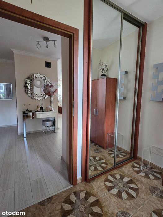 Dom W Zabudowie Bliźniaczej – Centrum Kosakowa | Działka 800 M²