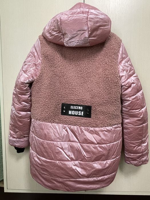 Тепла курточка на холодну зиму 8р