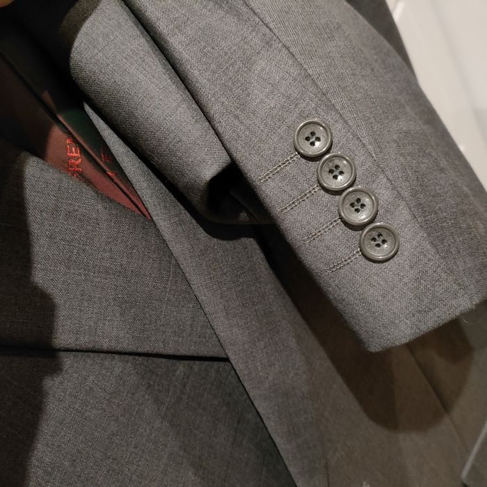 Garnitur męski szary marynarka i spodnie