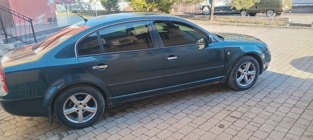 Skoda Super B 2002 рік 2,5 дизель.