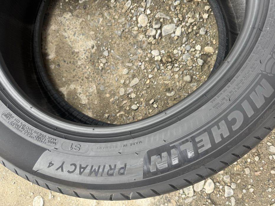 Шини 215/55/17. Мішелін