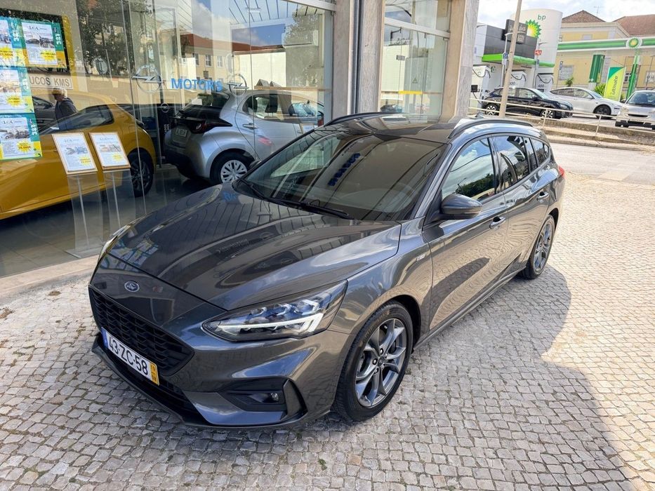 Ford Focus SW 1.0 EcoBoost ST-Line X