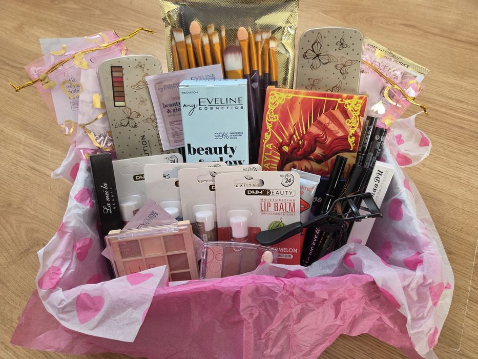 Ogromny zestaw kosmetyków