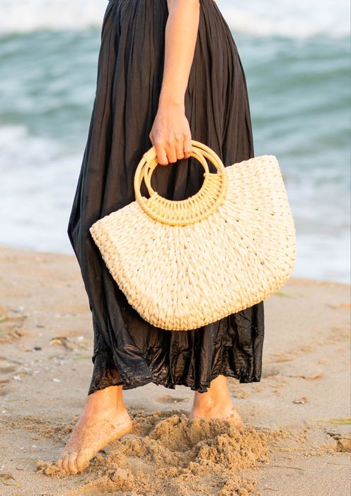 Жіноча плетена сумочка