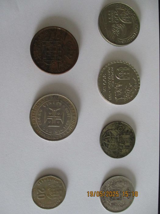 Moedas e notas antigas